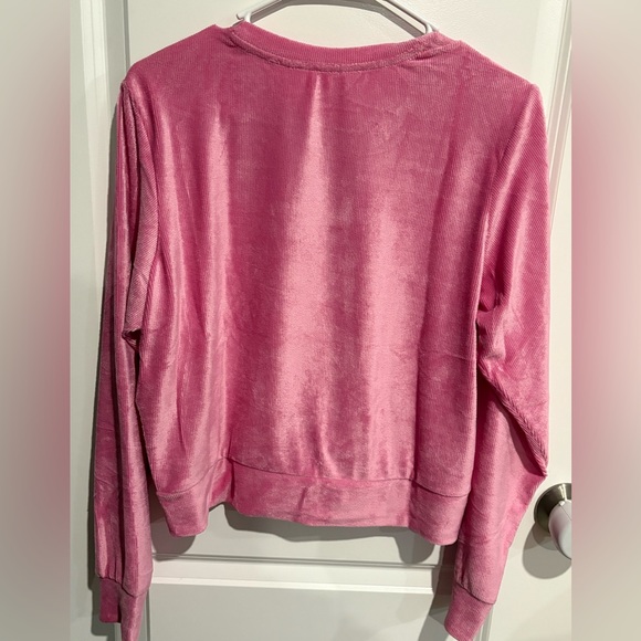 NWT- Juicy Couture woman’s 2 piece velvet lounge/sleep set, size medium - Picture 7 of 11